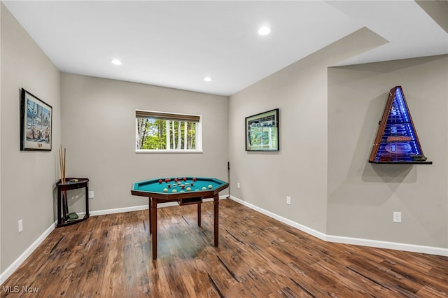 7834 Hunting Lake Dr, Concord, OH 44077 - playroom featuring baseboards, wood finished floors, and recessed lighting