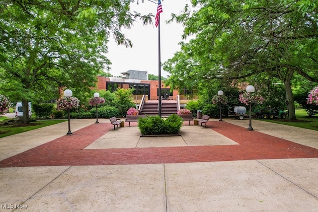 6250 Greenwood Pkwy Unit 403, Sagamore Hills, OH 44067 - view of property's community with stairway
