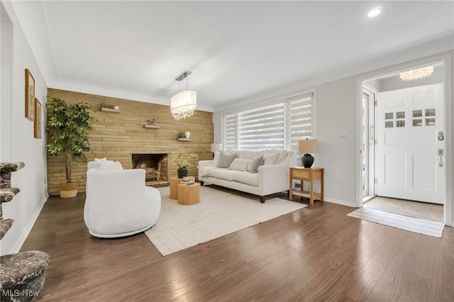 2524 Claver Rd, University Heights, OH 44118 - living area featuring wood finished floors, baseboards, a fireplace, and recessed lighting