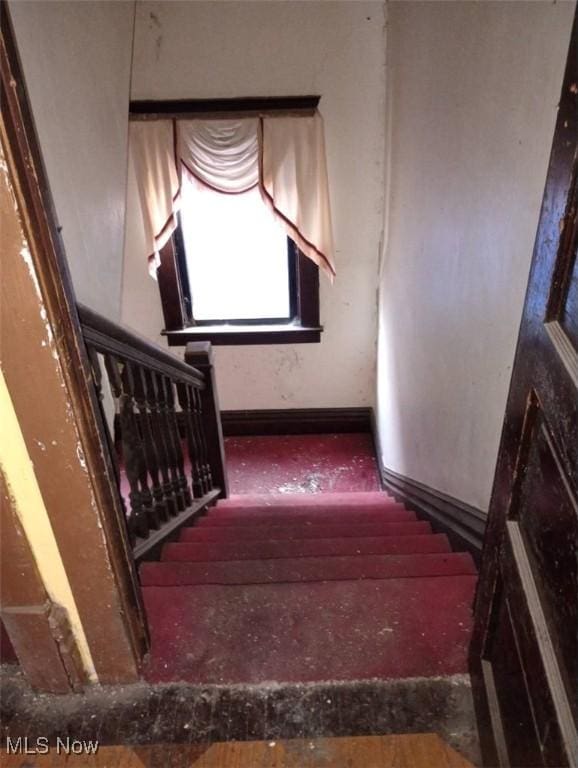 424 Elm St, Martins Ferry, OH 43935 - stairway with baseboards