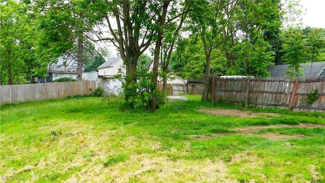 1197 Carey Ave, Akron, OH 44314 - view of fenced backyard