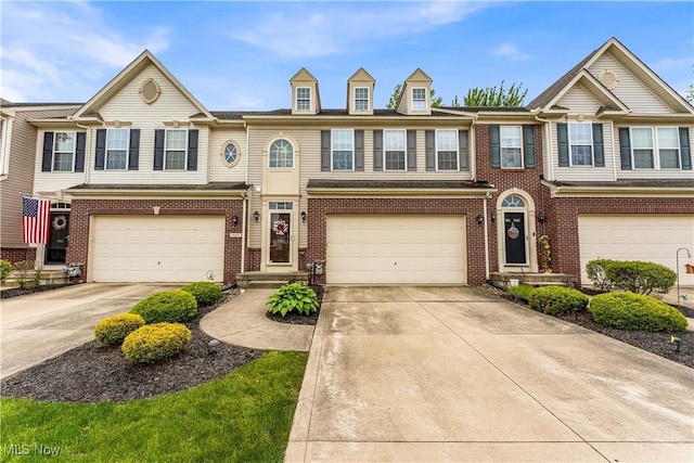 943 Tradewinds Cv, Painesville, OH 44077 - photo 1