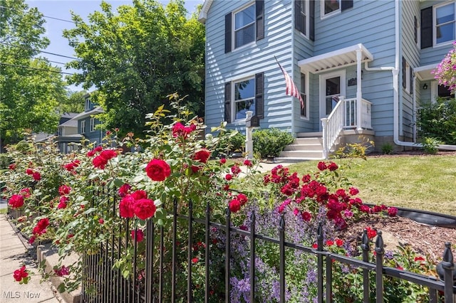 201 E Spring St, Marietta, OH 45750 - view of entrance to property