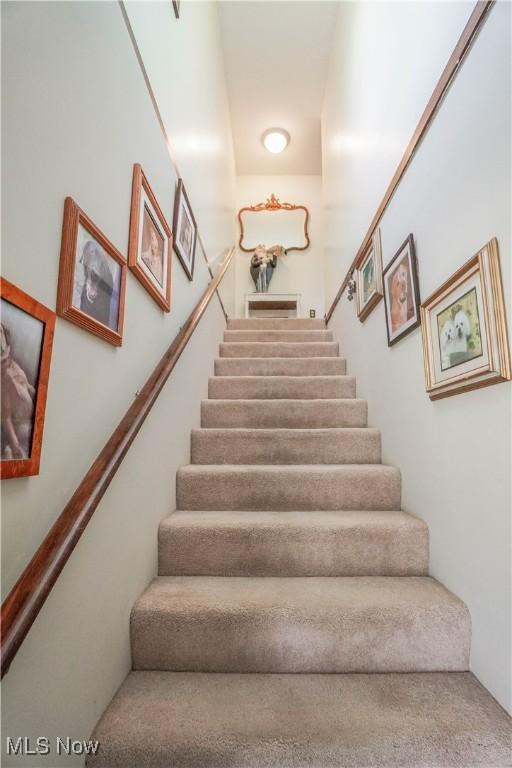 3490 Vanderhoof Rd, New Franklin, OH 44203 - view of staircase