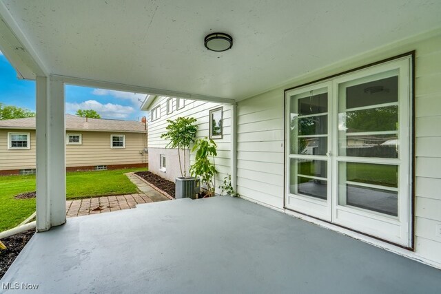 1924 Tiffany Dr NE, Warren, OH 44483 - view of patio