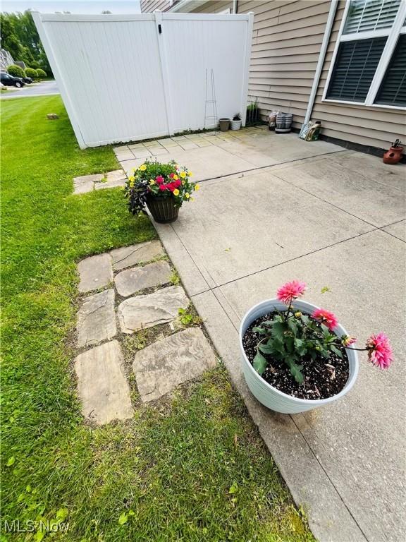 6531 Bayside Dr, Madison, OH 44057 - photo 40