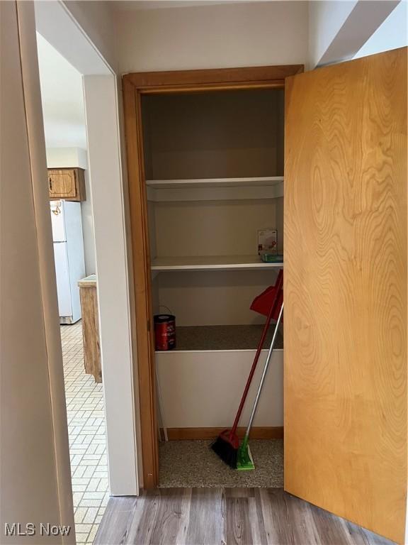 213 Kenmore Ave SE, Warren, OH 44483 - view of closet