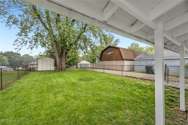 180 Glenn St, Barberton, OH 44203 - photo 29
