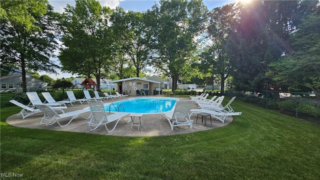 3970 Royal Liverpool Dr Unit A, Uniontown, OH 44685 - community pool with a patio area