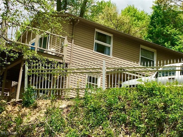 7121 Fable SW, Sherrodsville, OH 44675 - view of property exterior