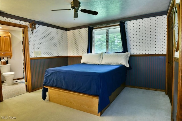 2942 Barclay Messerly Rd, Southington, OH 44470 - bedroom featuring carpet floors, ensuite bath, and a ceiling fan