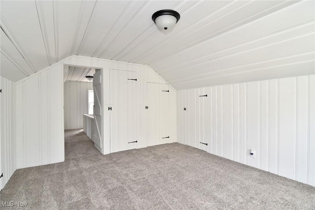 3890 Grosvenor Rd, South Euclid, OH 44118 - bonus room featuring vaulted ceiling and carpet