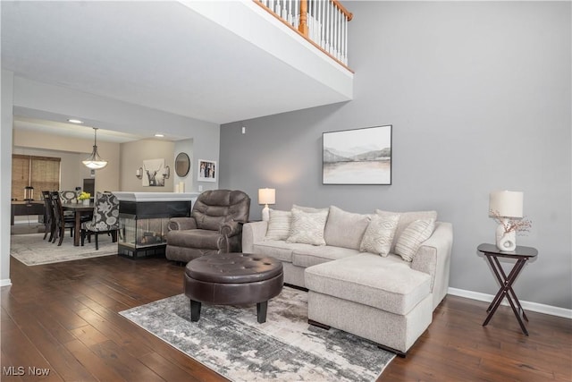 3347 Reserve Dr Unit 36, Cuyahoga Falls, OH 44223 - living area featuring dark wood-style floors, baseboards, and recessed lighting