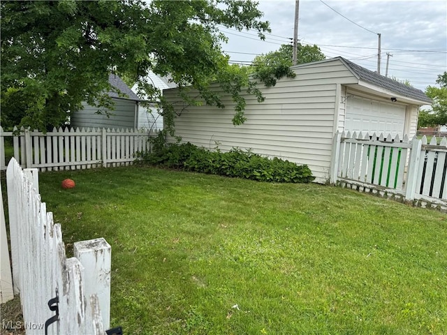 4241 Hinsdale Rd, South Euclid, OH 44121 - view of yard with an outbuilding