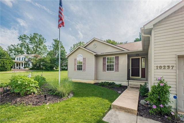 10237 Middlebranch Ave NE, Hartville, OH 44632 - view of front of property with a front yard