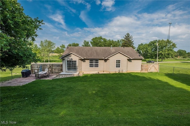 10237 Middlebranch Ave NE, Hartville, OH 44632 - back of house featuring a patio