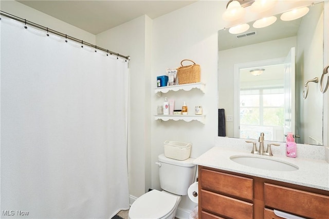 30 Harvester Dr, Copley, OH 44321 - full bath featuring toilet, vanity, and curtained shower