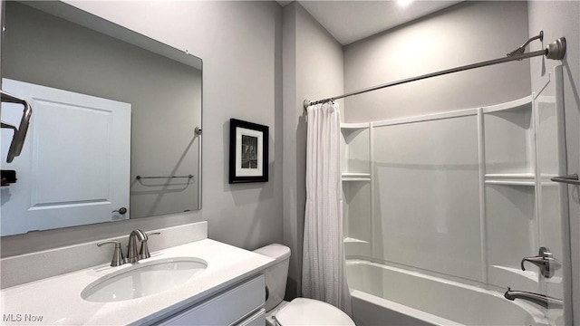 8099 Brookview Ln, Mentor, OH 44060 - full bathroom featuring shower / bath combination with curtain and vanity