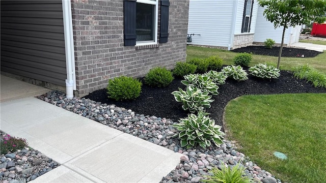 8099 Brookview Ln, Mentor, OH 44060 - view of yard