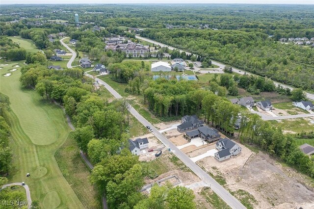 810 Club Dr W, Aurora, OH 44202 - aerial overview of property's location with nearby suburban area and a local golf course