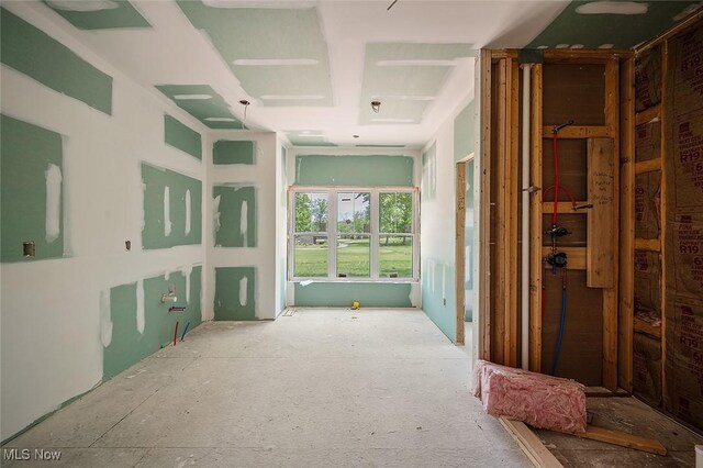 810 Club Dr W, Aurora, OH 44202 - view of hall