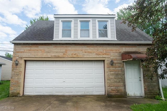7811 Snow Rd, Parma, OH 44129 - view of garage