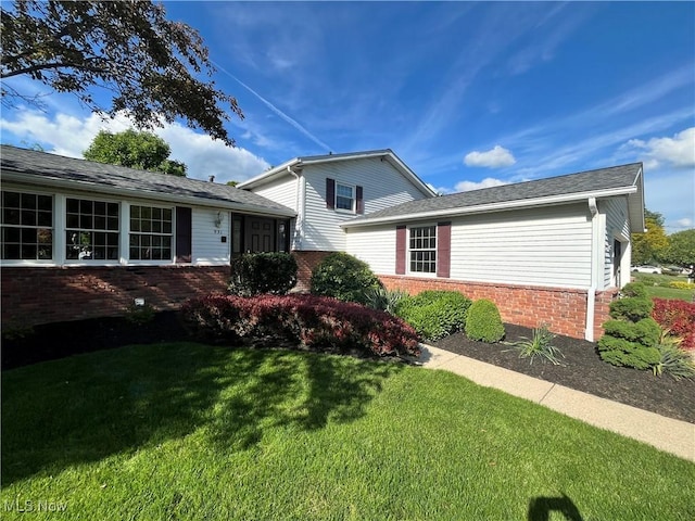 931 Smokerise Dr, Medina, OH 44256 - photo 2