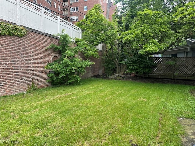13707 Drexmore Rd, Shaker Heights, OH 44120 - view of yard