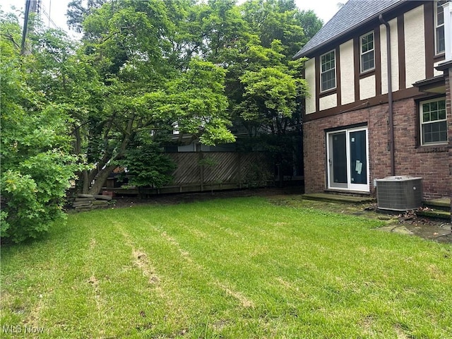 13707 Drexmore Rd, Shaker Heights, OH 44120 - view of yard