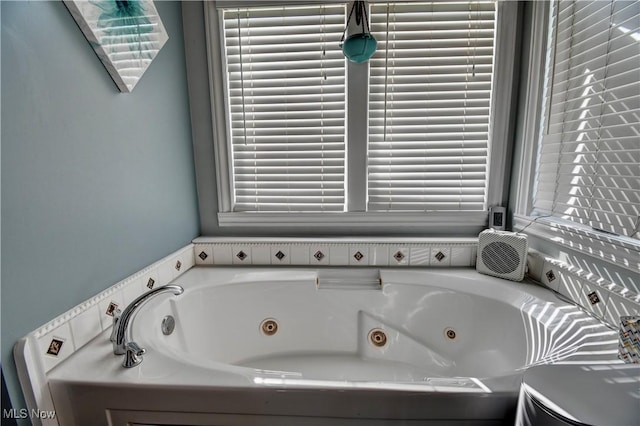 85530 Beagle Club Rd, Scio, OH 43988 - full bathroom featuring a whirlpool tub