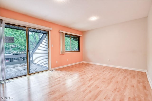 4473 Habersham Ln S, Richmond Heights, OH 44143 - spare room with light wood-type flooring and baseboards