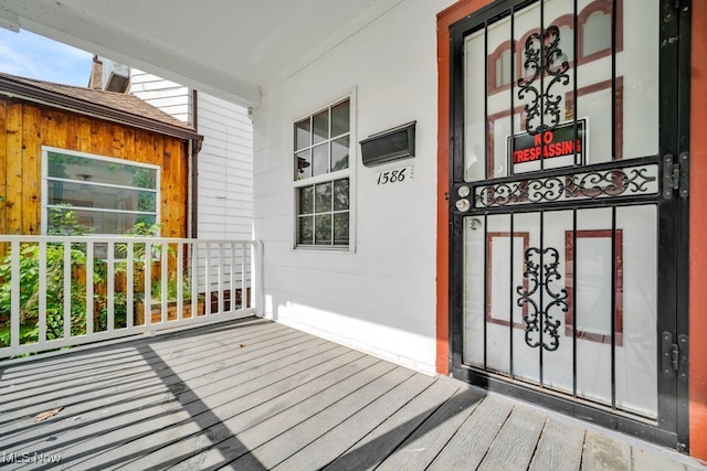 1586 E 86th St, Cleveland, OH 44106 - entrance to property featuring covered porch