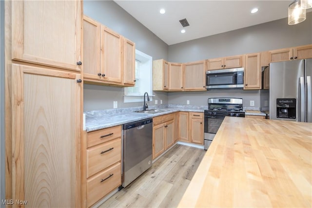 311 George St, Barberton, OH 44203 - photo 9