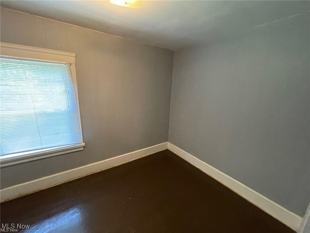 7112 Ottawa Rd, Cleveland, OH 44105 - photo 9