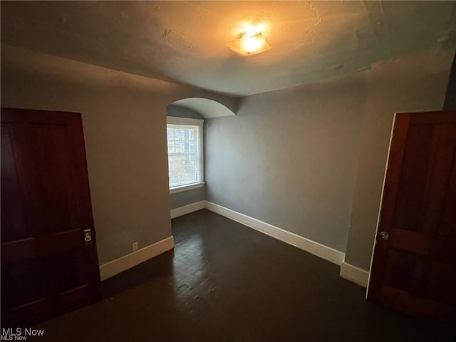 7112 Ottawa Rd, Cleveland, OH 44105 - photo 11