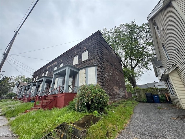 7112 Ottawa Rd, Cleveland, OH 44105 - photo 50