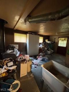 5806 Risher Rd, Leavittsburg, OH 44430 - view of miscellaneous room