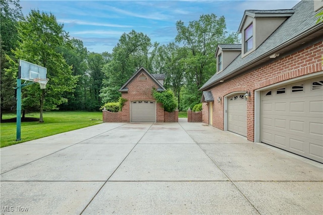 4219 Olde Charted Trl, Poland, OH 44514 - view of garage