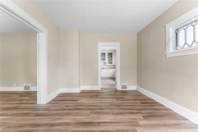 2938 E 130th St, Cleveland, OH 44120 - photo 19