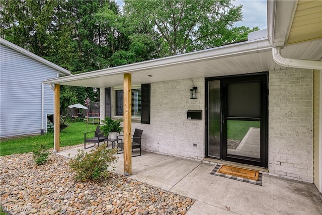 488 Spaulding Dr, Kent, OH 44240 - entrance to property with brick siding and a patio area