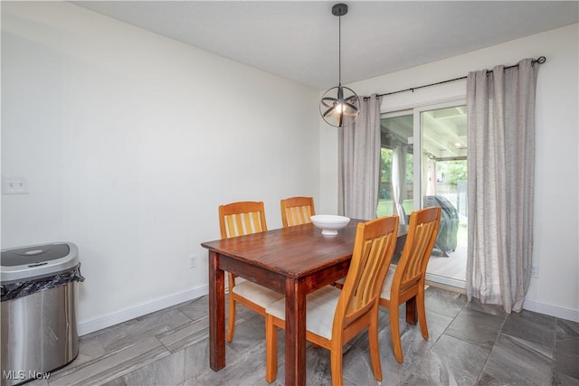 488 Spaulding Dr, Kent, OH 44240 - dining room featuring baseboards