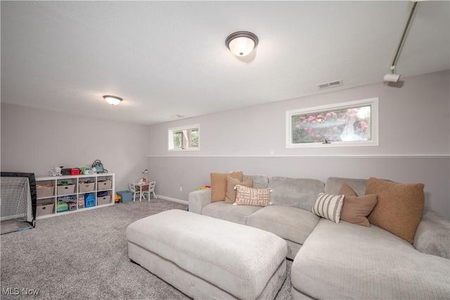 488 Spaulding Dr, Kent, OH 44240 - living area featuring carpet flooring and baseboards