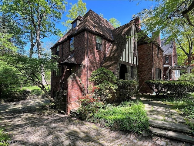 16215 Oakhill Rd, East Cleveland, OH 44112 - photo 2