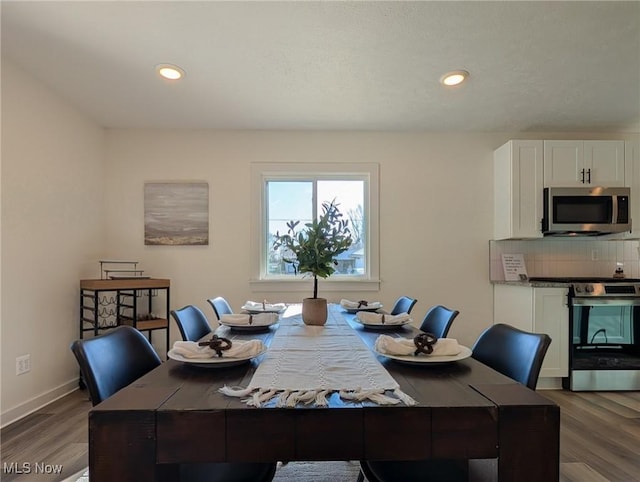 3509 Jerrold Blvd, Brunswick, OH 44212 - dining space featuring dark wood finished floors, recessed lighting, and baseboards