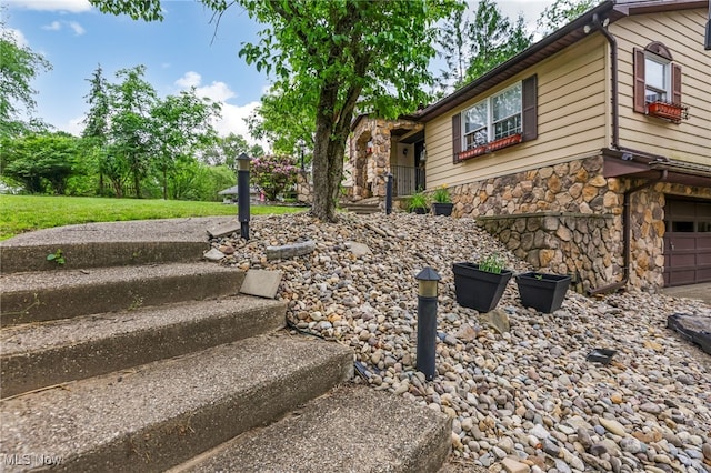 2015 Dunzweiler Dr, Zanesville, OH 43701 - view of yard with a garage