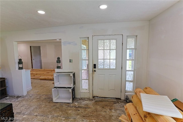 3407 State Route 113 E, Milan, OH 44846 - foyer featuring recessed lighting