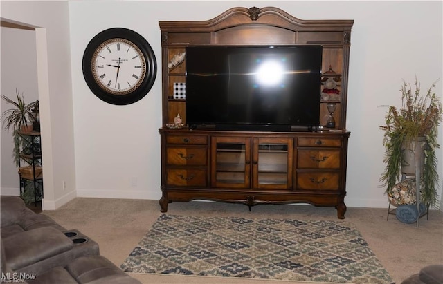 646 Ridgewood Dr, Coshocton, OH 43812 - carpeted living area with baseboards