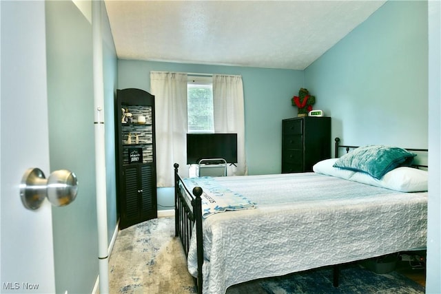 377 Henn Hyde Rd NE, Warren, OH 44484 - bedroom featuring baseboards