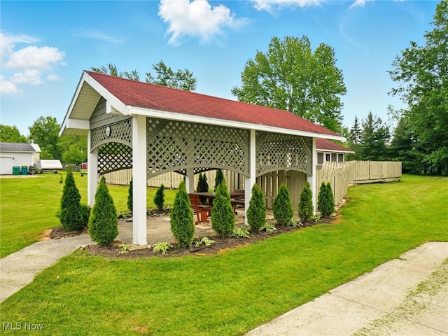 126 W Jefferson St, Jefferson, OH 44047 - view of property's community with a lawn