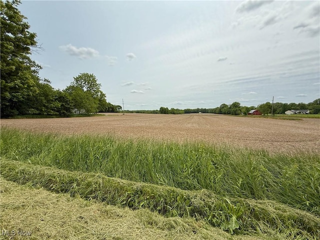 Snode St NE, Alliance, OH 44601